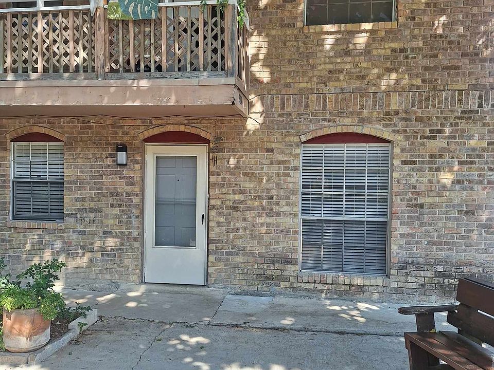 1st image of 2030 Anchor Dr APT 2