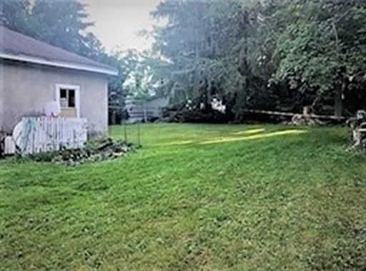 2nd image of 124 Main St #B