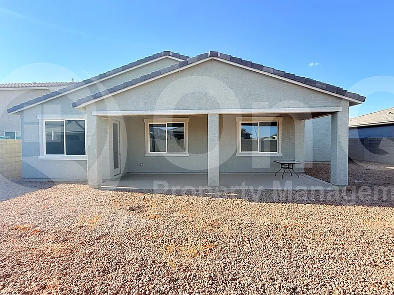 2039 E Piedmont Pl — Photo 7