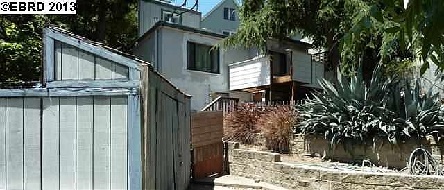 2nd image of 4657 Redding St