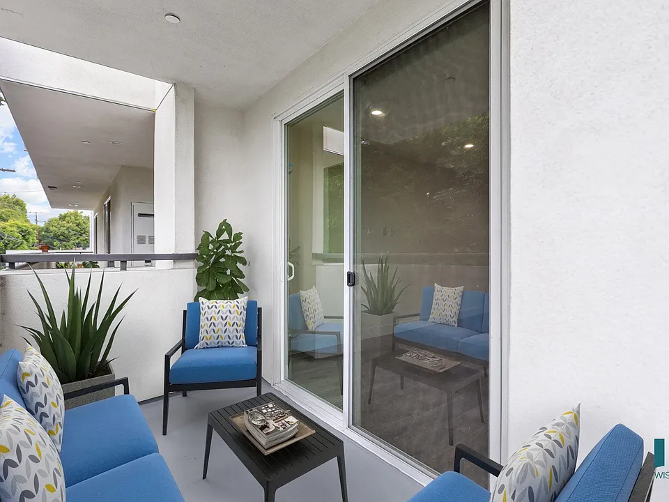 Spacious Patio