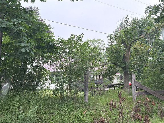 3rd image of 4010 S Henderson Rd