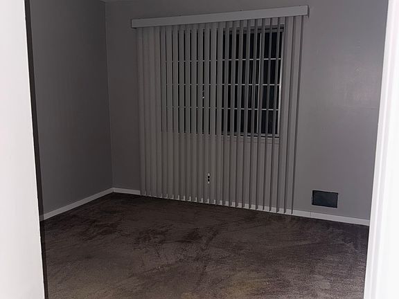 5th image of 29165 Hayes Rd APT 15