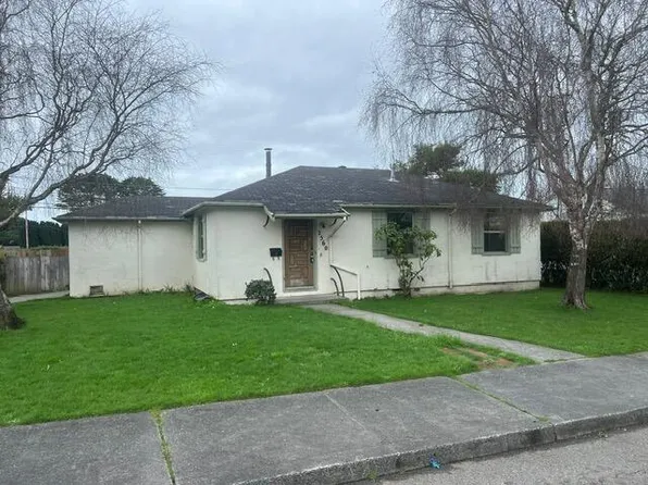 2560 A St, Eureka, CA 95501