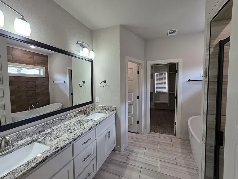 2905 Satinwood Cv — Photo 7