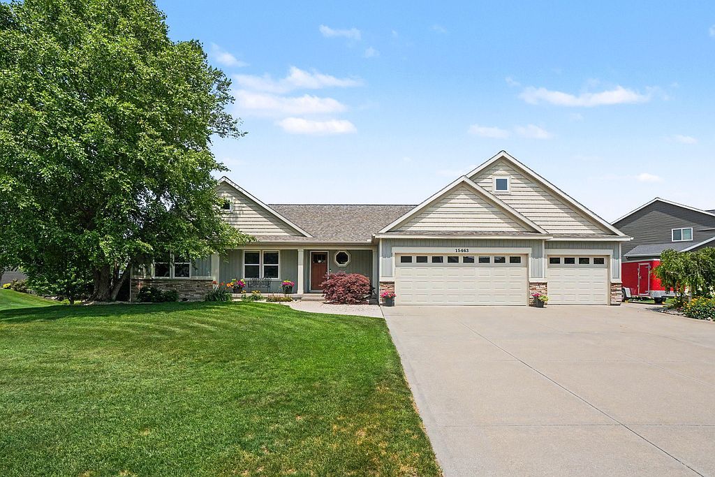 15463 Woodrush Dr - Property Image