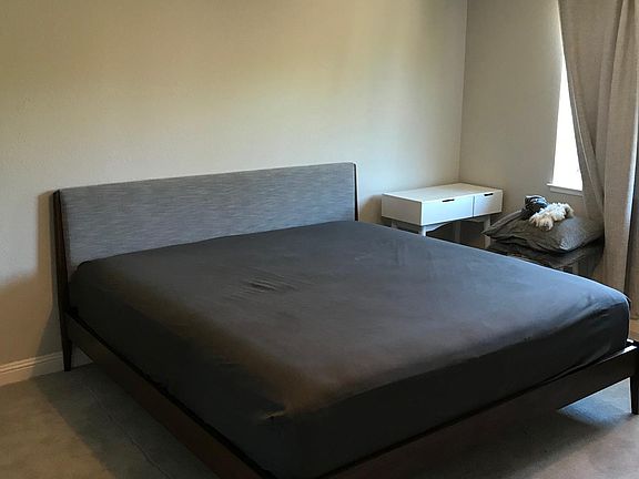 4th image of 18919 Sara Park Cir