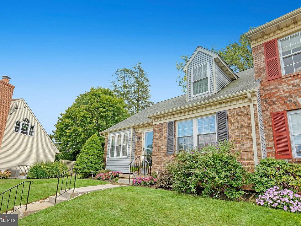 1st image of 810 Marcie Ct