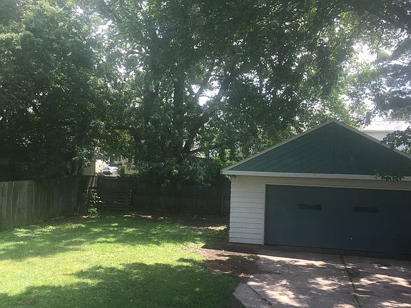 4th image of 1127 W 10th St