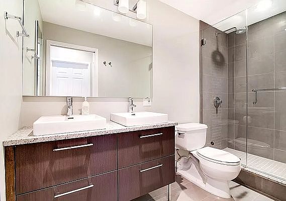 3rd image of 104 W 70th St APT 9A