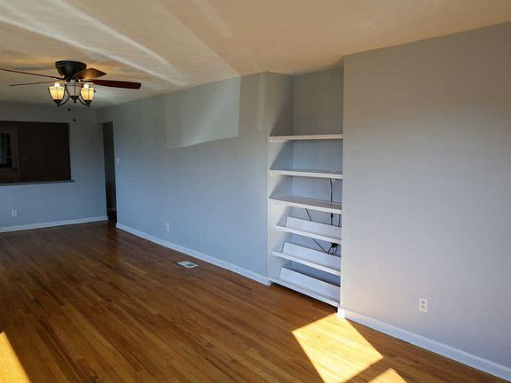 3rd image of 114 Bowers St