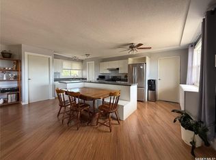 223 2nd AVENUE E, Frontier, SK S0N 0W0