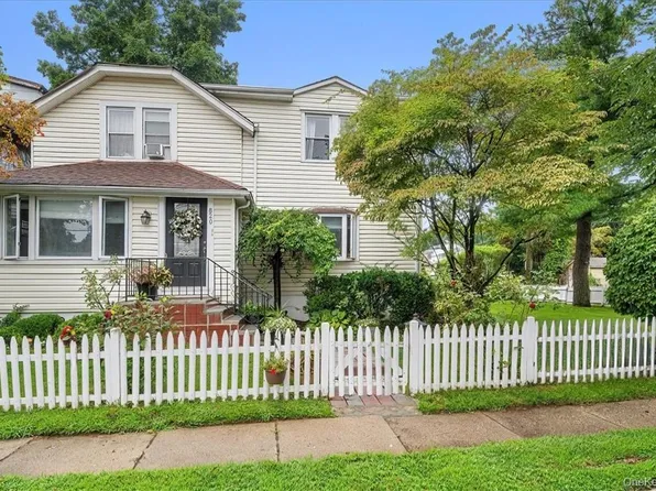 820 Howard Avenue, Mamaroneck, NY 10543
