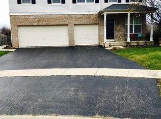 2201 Holly Ridge Dr, Plainfield, IL 60586