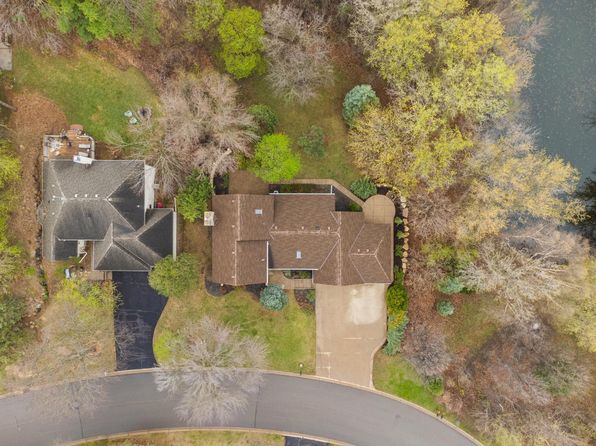 20503 Juno Trl, Lakeville, MN 55044