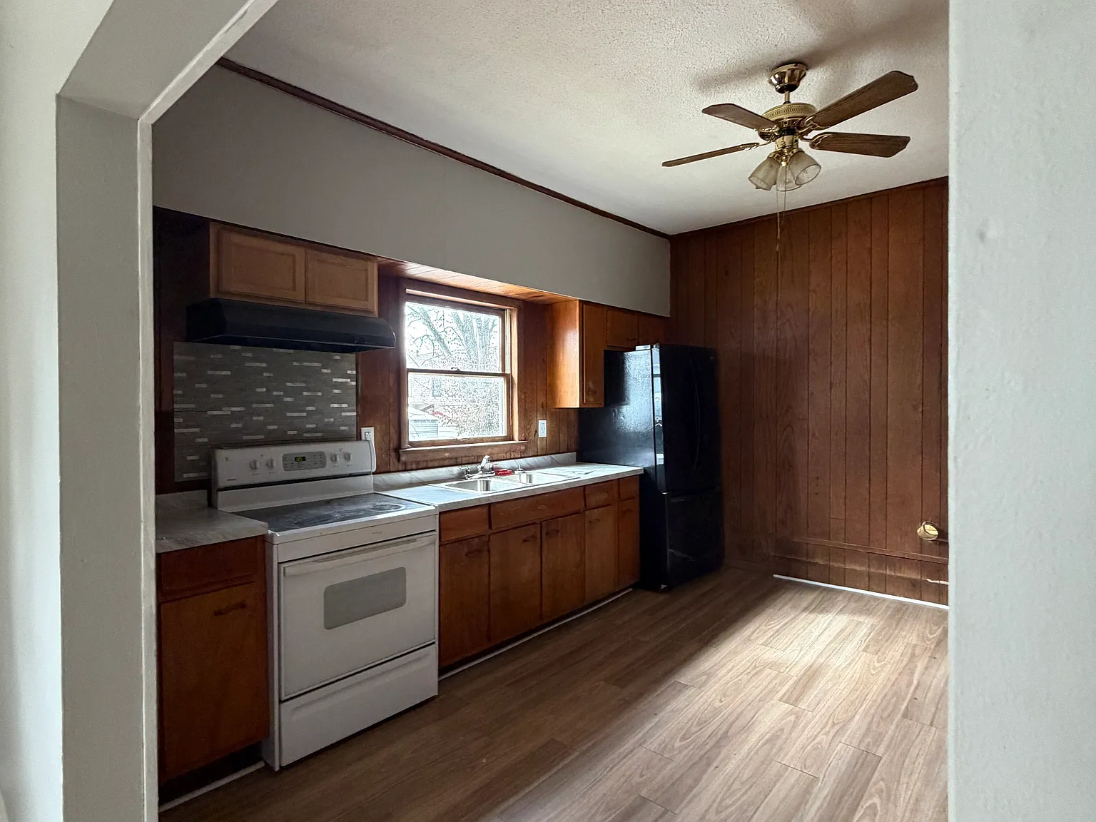 202 S Liberty St — Photo 4
