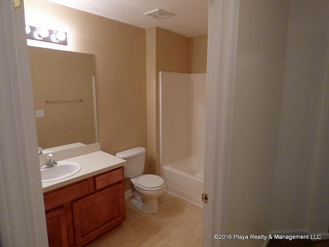 Hall Bath 