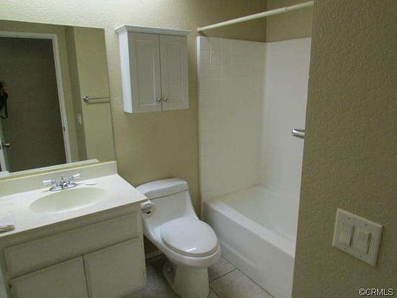 4th image of 6062 Maclay St