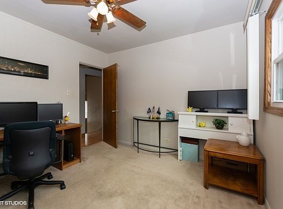 5th image of 13535 Laramie Ave