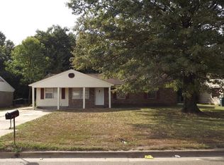 8029 Ashbrook Dr, Southaven, MS 38671