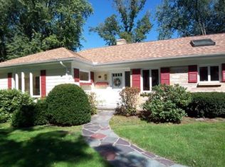 166 Cooley Dr, Longmeadow, MA 01106