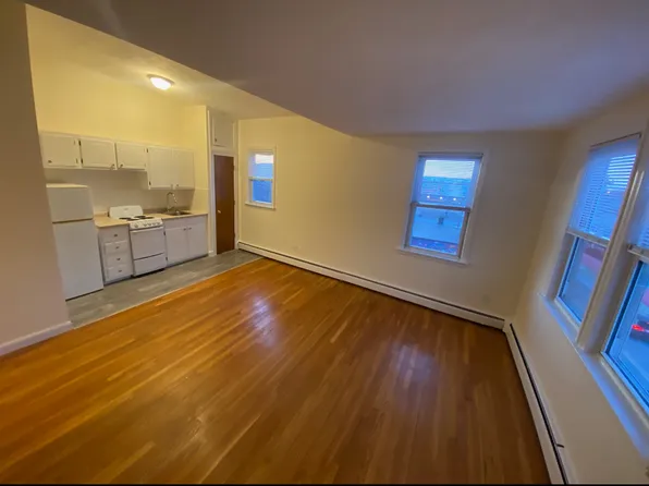 180 N Beacon St, Brighton, MA