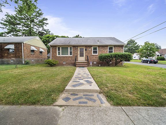 3rd image of 3622 Griffin Ave
