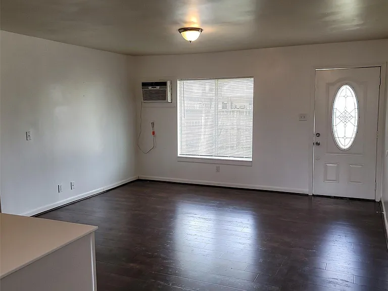 5103 Willow Glen Dr — Photo 7