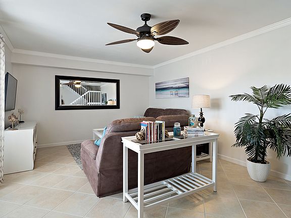 4th image of 227 Charter Way
