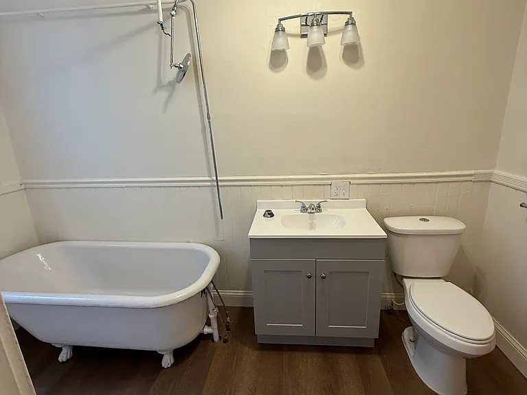 416 Ulster St #1 — Photo 4