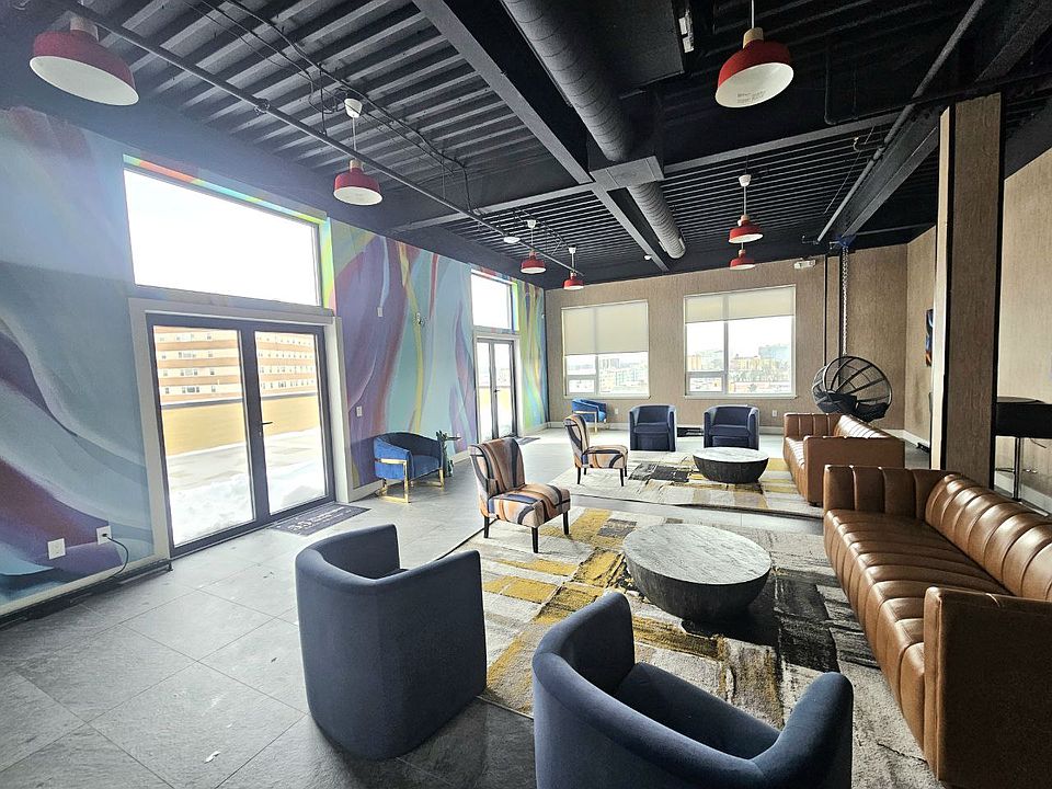 1st image of 50 Washington St #10