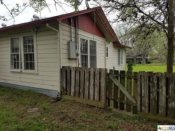 4th image of 722 Edgar St #722