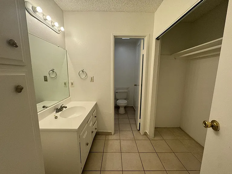 2535 Kansas Ave — Photo 21