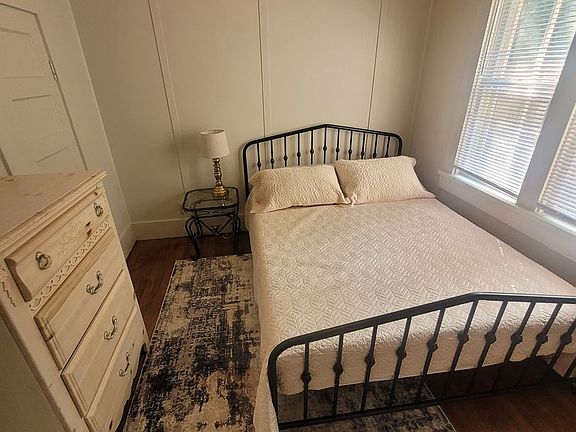 2nd image of 1506 1/2 Palmer St #3