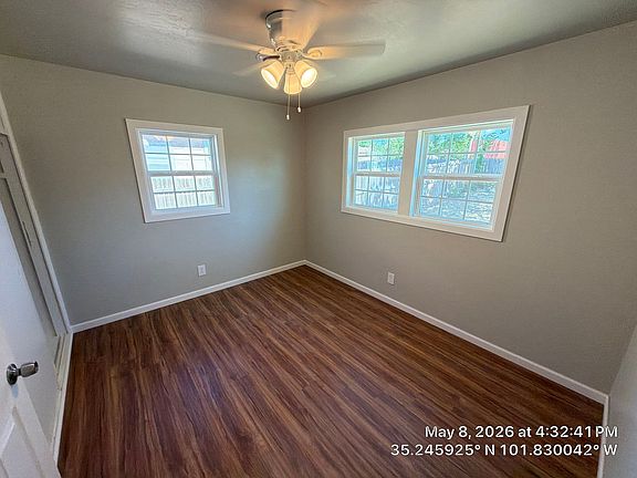 5th image of 308 Teakwood St