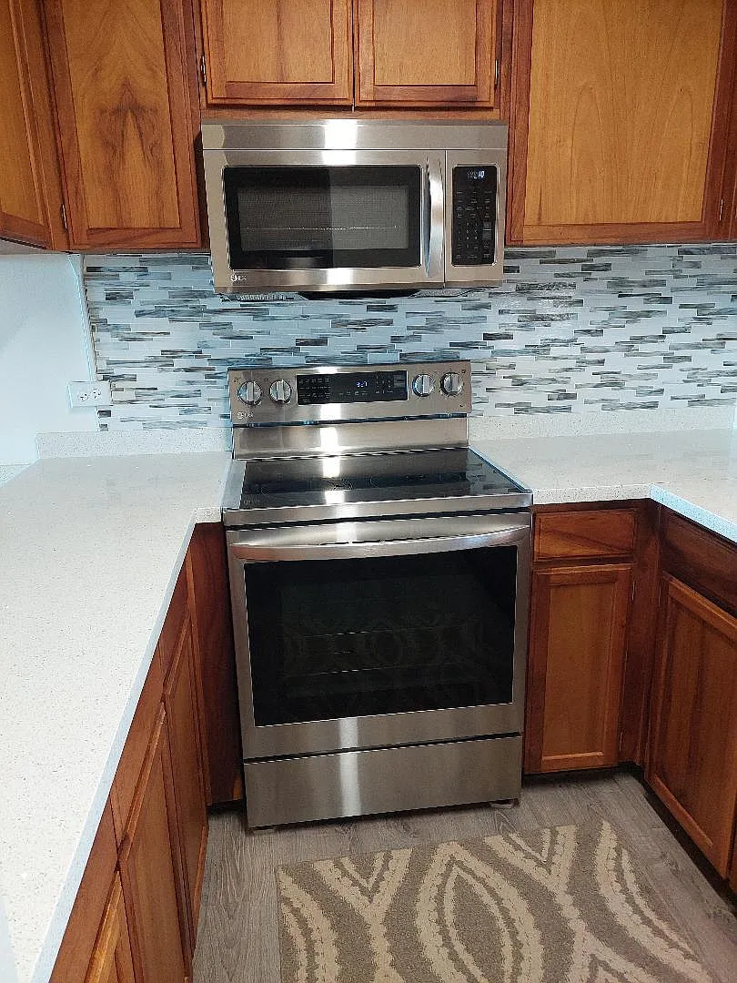 1 bed, 893 sqft, $3,500 — Photo 4
