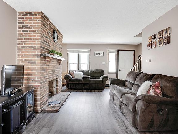5th image of 324 Saint Andrews Dr