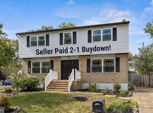 7952 Cross Creek Dr, Glen Burnie, MD 21061