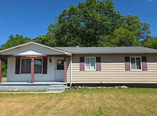 506 Ash St, Holly, MI 48442