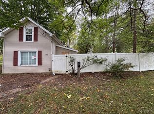 799 Main St, West Seneca, NY 14224