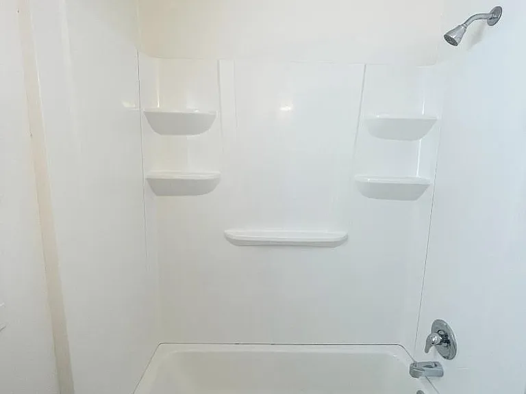 1054 W Goodyear Ave #F — Photo 4