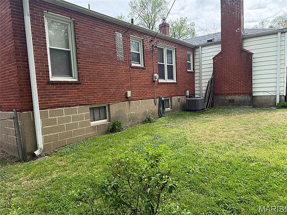 2nd image of 8805 Greenbrook Dr