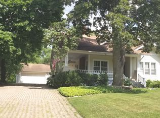 5733 Fairmount Ave, Downers Grove, IL 60516
