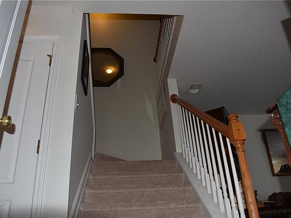 2nd image of 403 Red Coat Ln