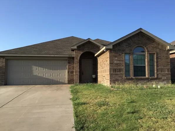 1313 Rosedale Springs Ln, Fort Worth, TX 76134