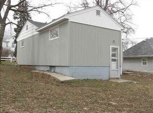 203 Summit St, Leshara, NE 68064