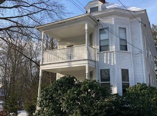 32 Kendrick Pl #2, Amherst, MA 01002