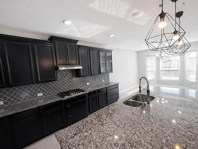 2406 Trocadero Ln — Photo 20