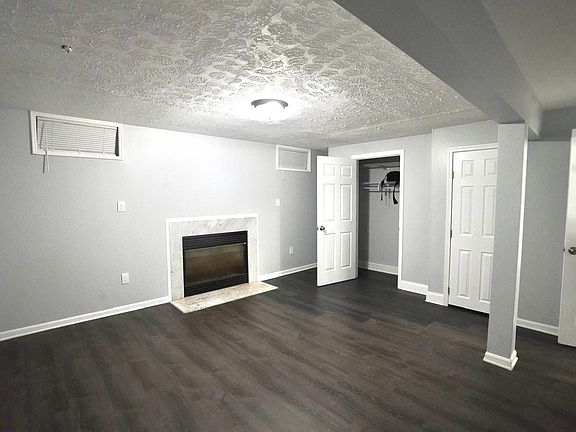 3rd image of 9417 Joleon Rd #1