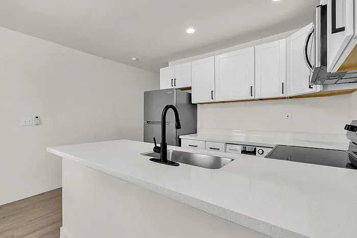 325 N 17th Dr #B — Photo 22